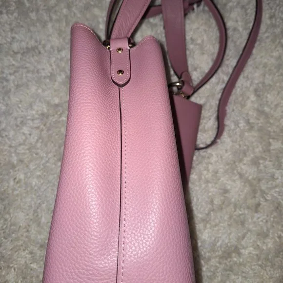 Coach Bucket Bag - Picture 4 of 7